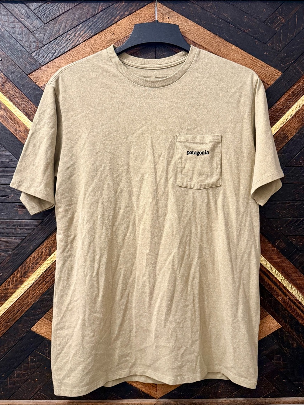 Patagonia Line Logo Ridge Pocket Tee